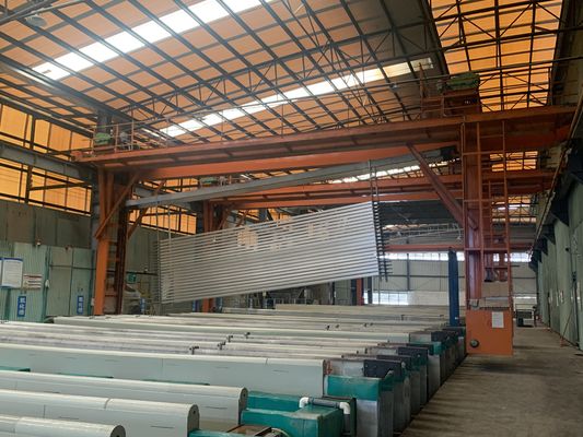Dòng sản xuất anodizing tùy chỉnh cho hồ sơ ép nhôm