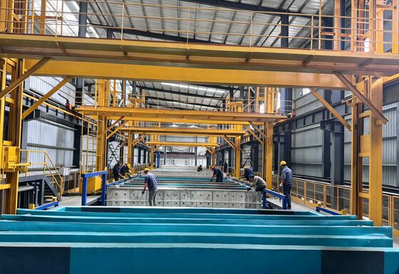 Giá tốt Dòng Anodizing thông minh với 750T / tháng đầu ra, 6500mm Max Profile Length, và độ dày phim 8-12μm trực tuyến