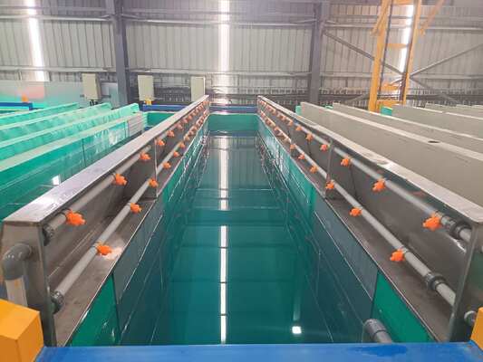 Giá tốt Dòng sản xuất anodizing nhôm tự động 800T / tháng với chiều dài hồ sơ tối đa 6500mm và độ dày phim 10 ~ 12μm trực tuyến