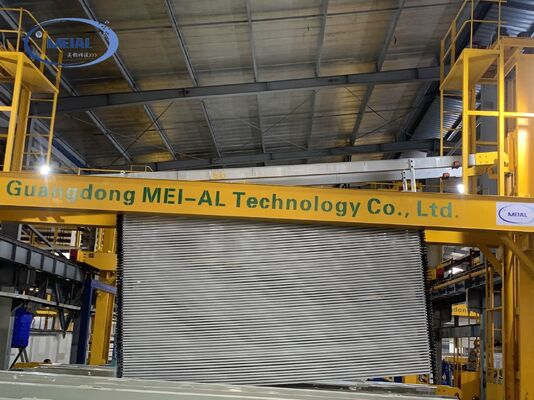 Giá tốt 8000 * chiều rộng * 3500 bể bên trong kích thước dây chuyền sản xuất anodizing cho 6061 đến 6063 nhôm với khả năng mở rộng và tự động hóa trực tuyến