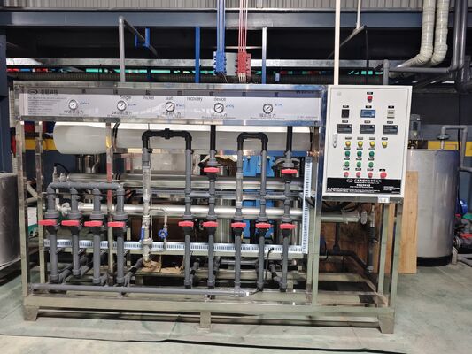 Giá tốt 1200 tấn / tháng Tăng lượng 8-12μm Độ dày phim 6500mm Độ dài hồ sơ tối đa Dòng sản xuất anodizing cho xử lý bề mặt nhôm Trực tuyến